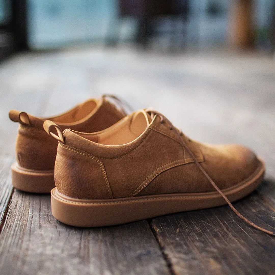 Tênis Masculino em Camurça